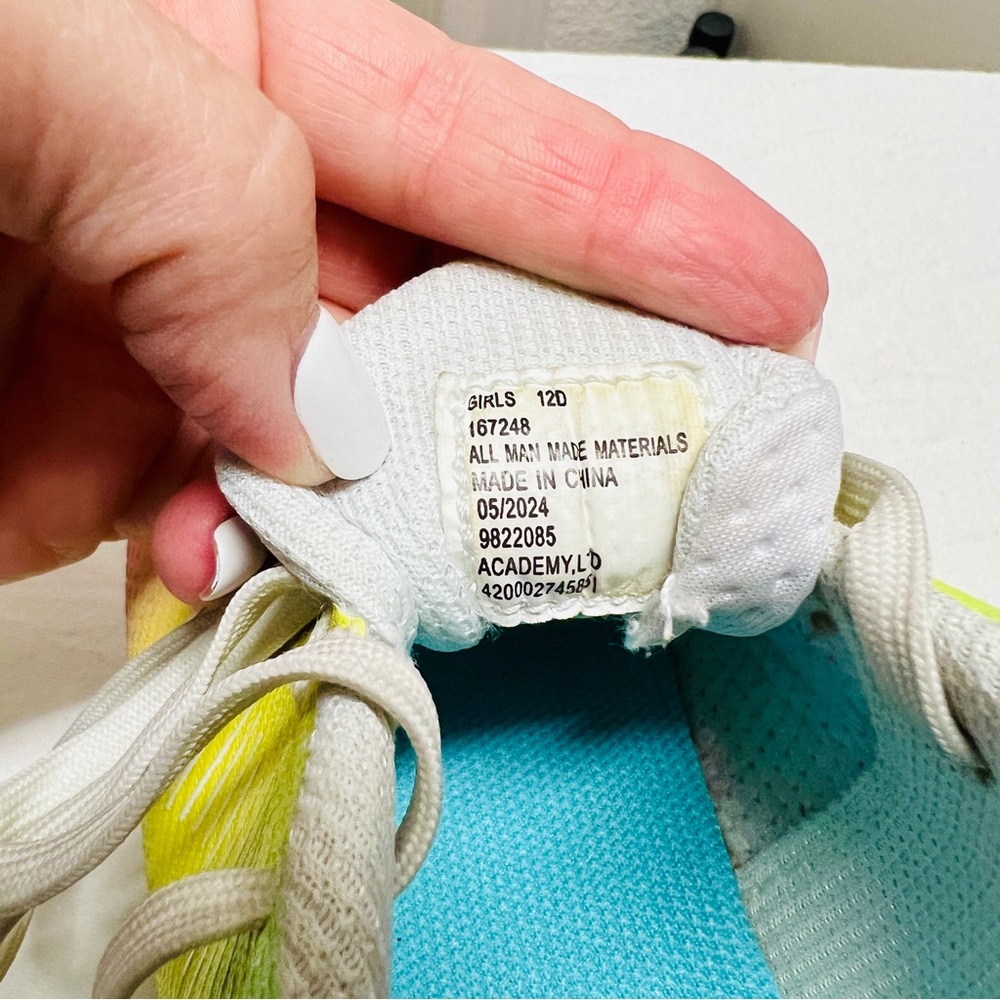 Brava Kids Rainbow‎ Soccer Cleats size 6.5/120 - Picture 11 of 11